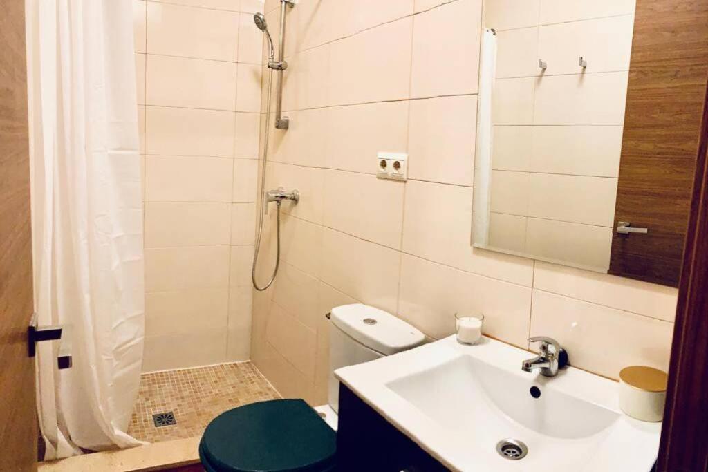 Precioso Apartamento A 50M De La Playa En El Palo Малага Екстериор снимка